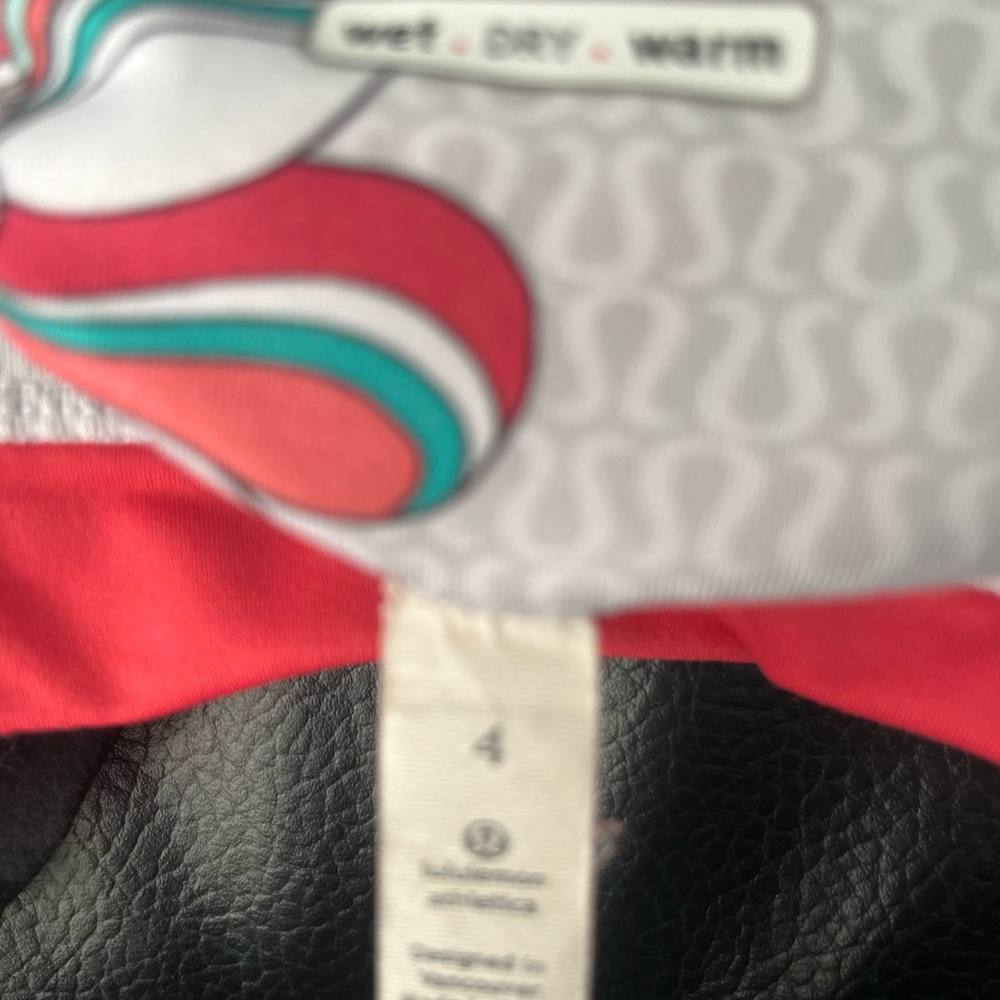 lulu lemon size 4 shorts barely worn
